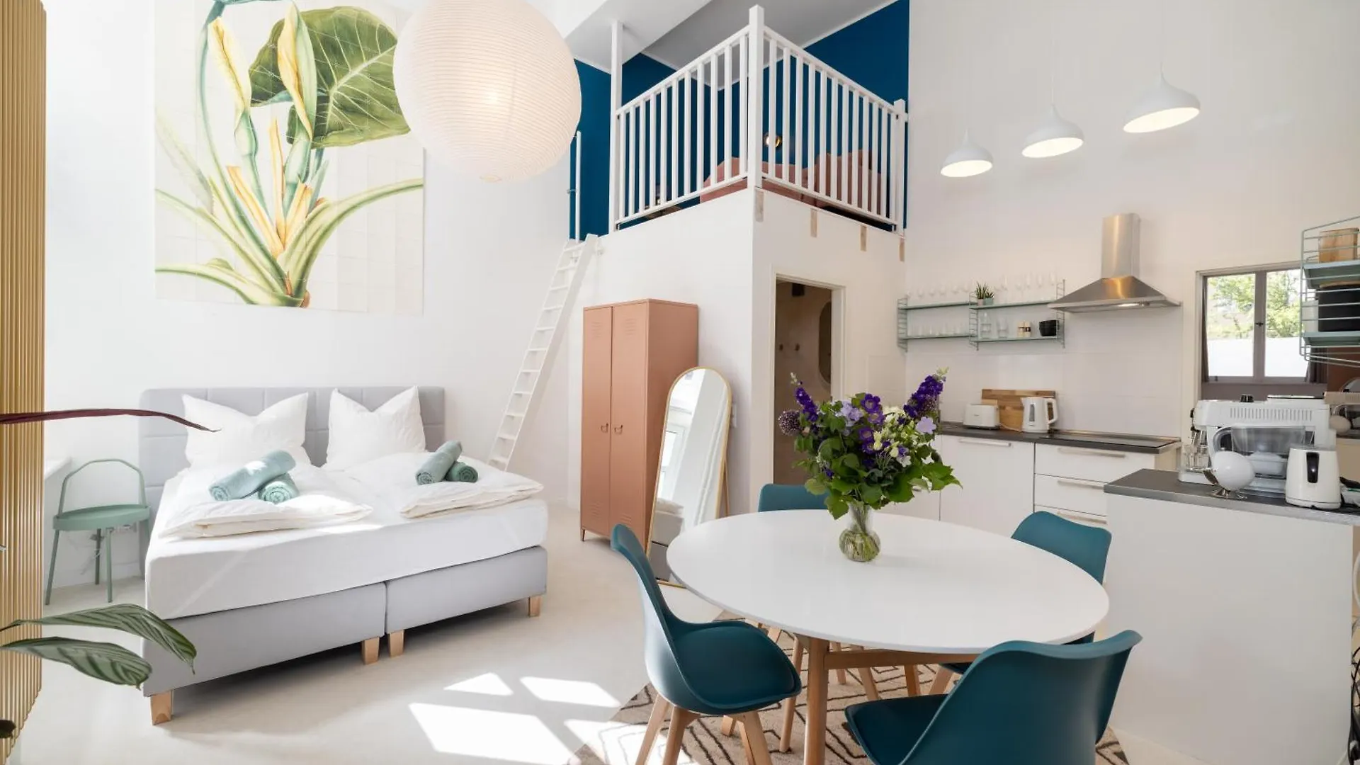 Great 2-Room Loft With 2 Bathrooms And 2 Kitchen Berlin 0*,  Germany