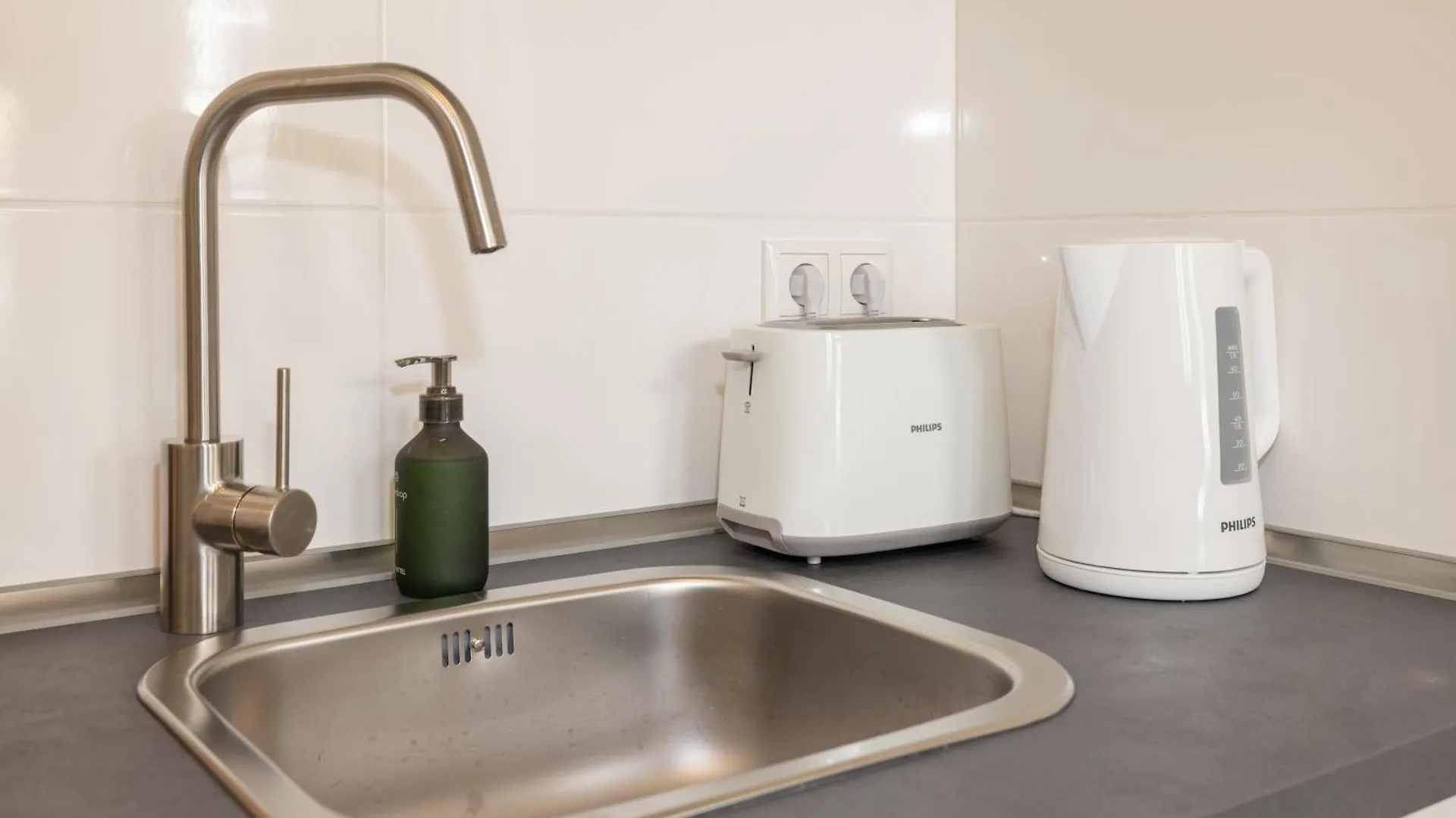 Great 2-Room Loft With 2 Bathrooms And 2 Kitchen Berlin 0*,  Germany
