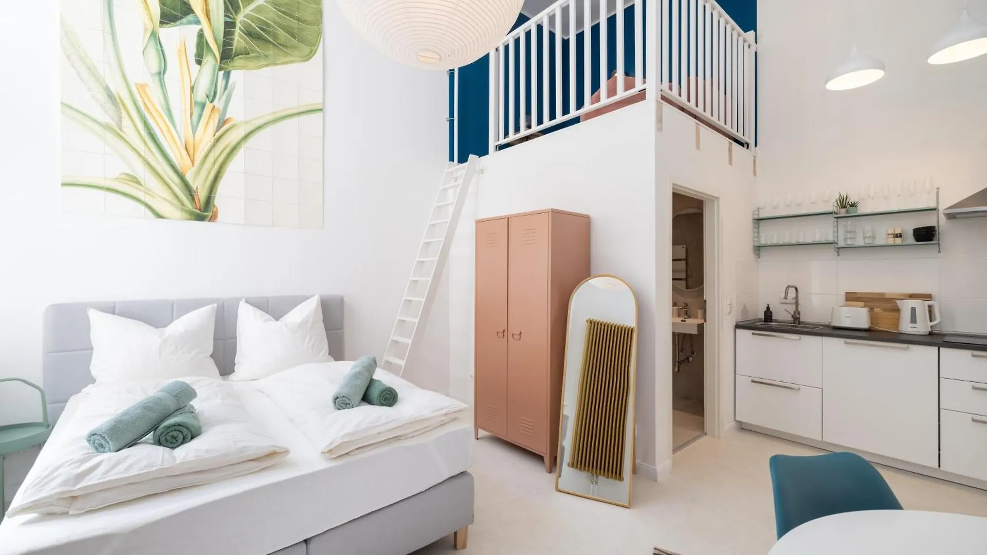 Great 2-Room Loft With 2 Bathrooms And 2 Kitchen Berlin Apartment