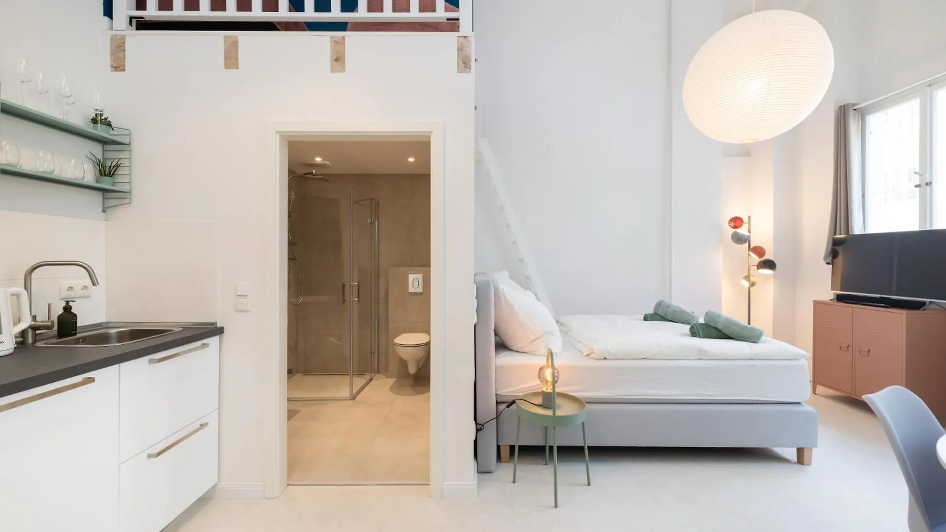 Great 2-Room Loft With 2 Bathrooms And 2 Kitchen Berlin