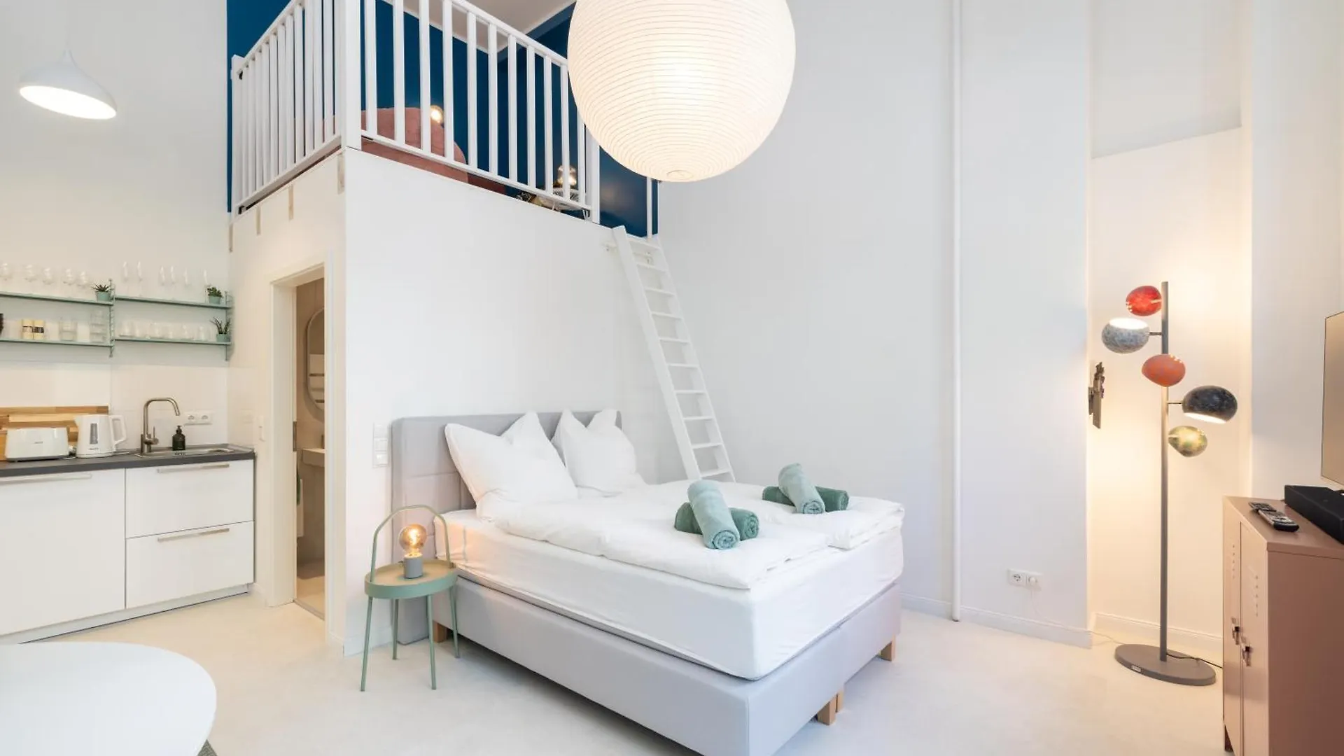 Apartment Great 2-Room Loft With 2 Bathrooms And 2 Kitchen Berlin Germany